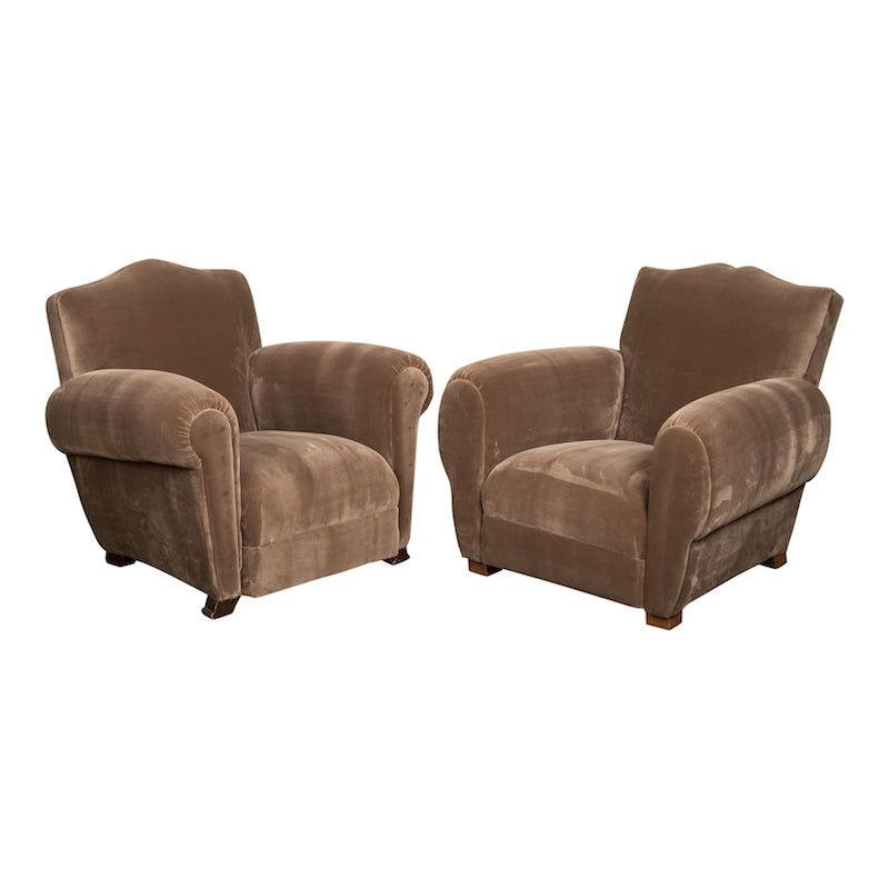 Sperry Armchair FOUND RENTAL CO