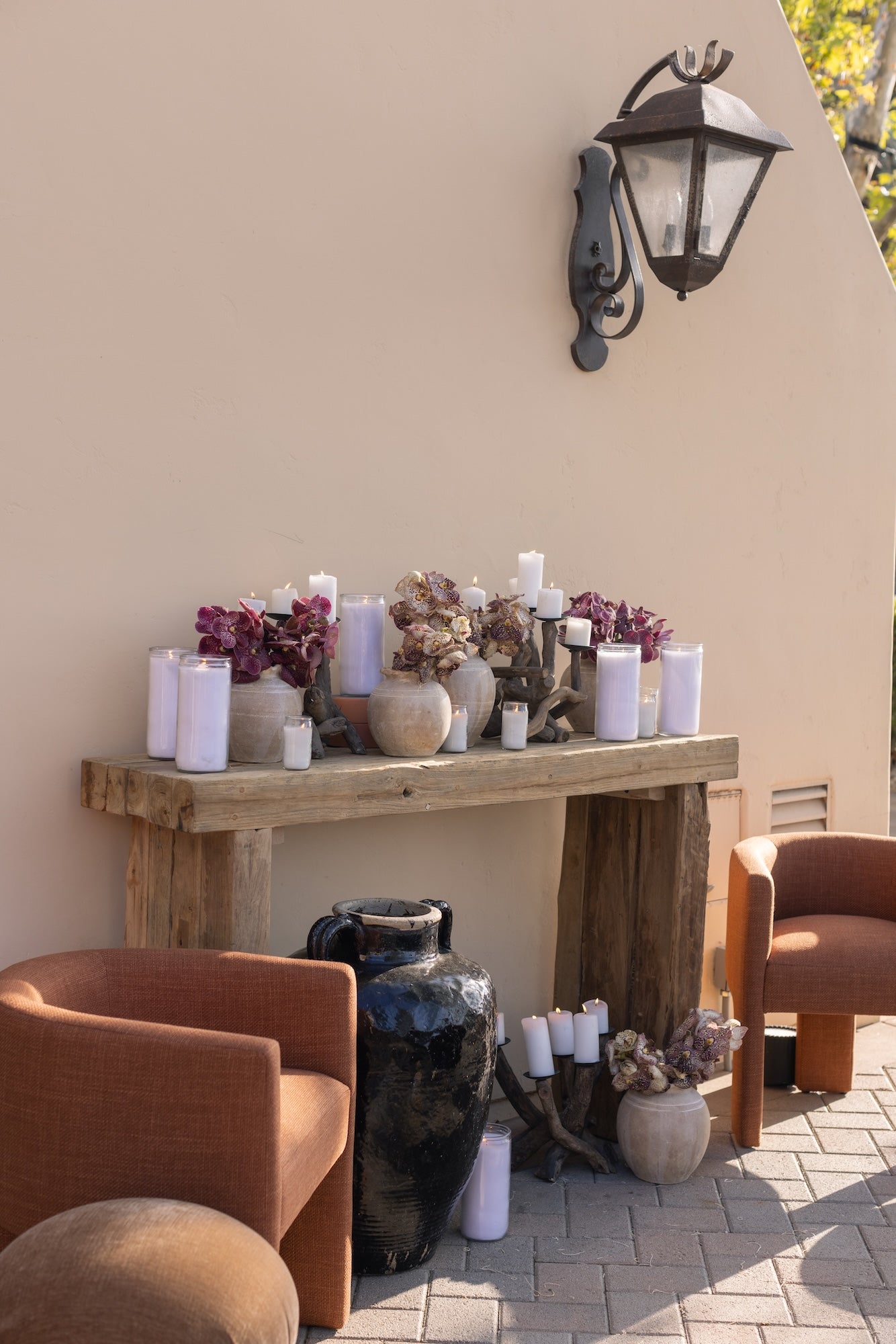 Lindo Cocktail Table