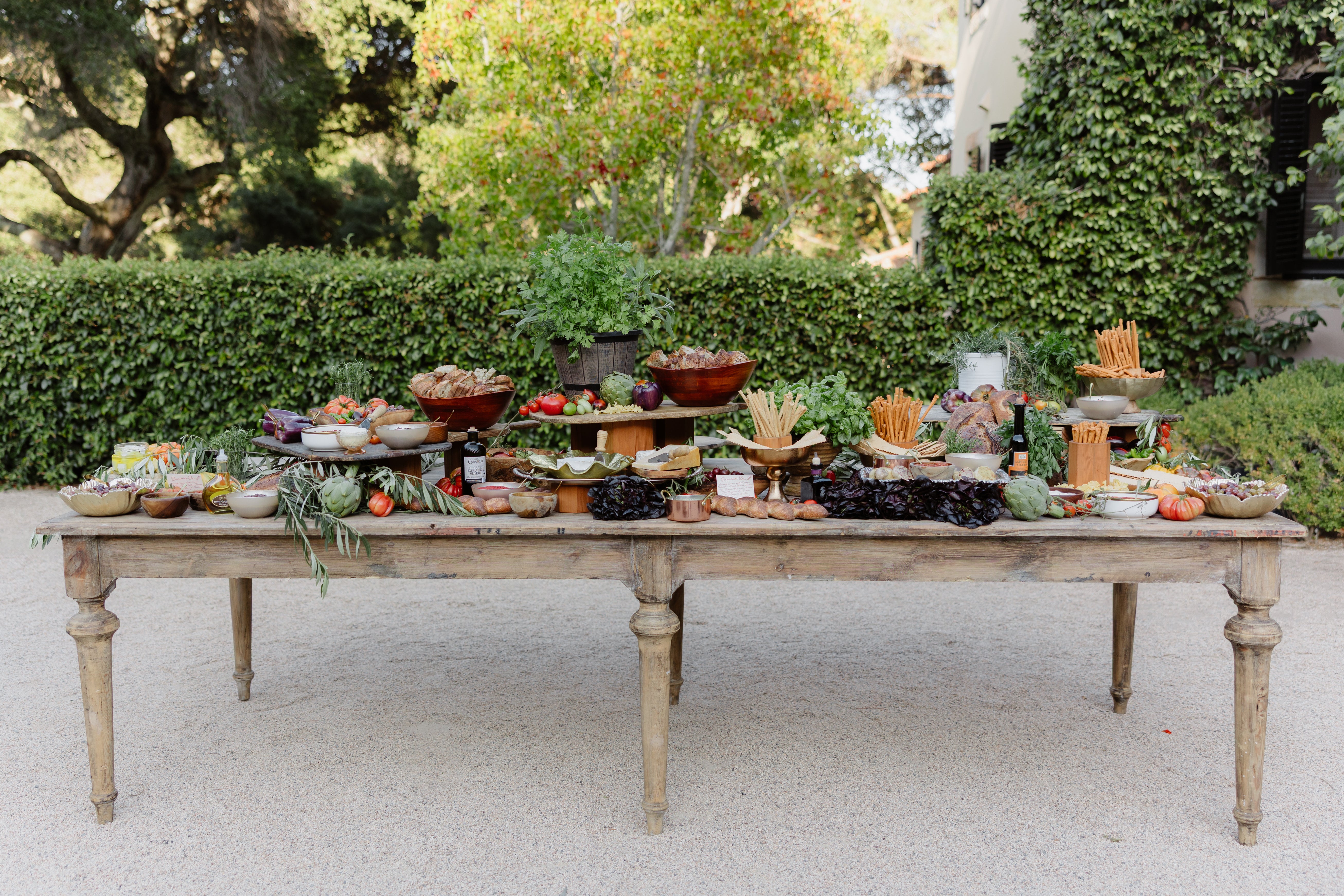 Gabriel Table – FOUND RENTAL CO